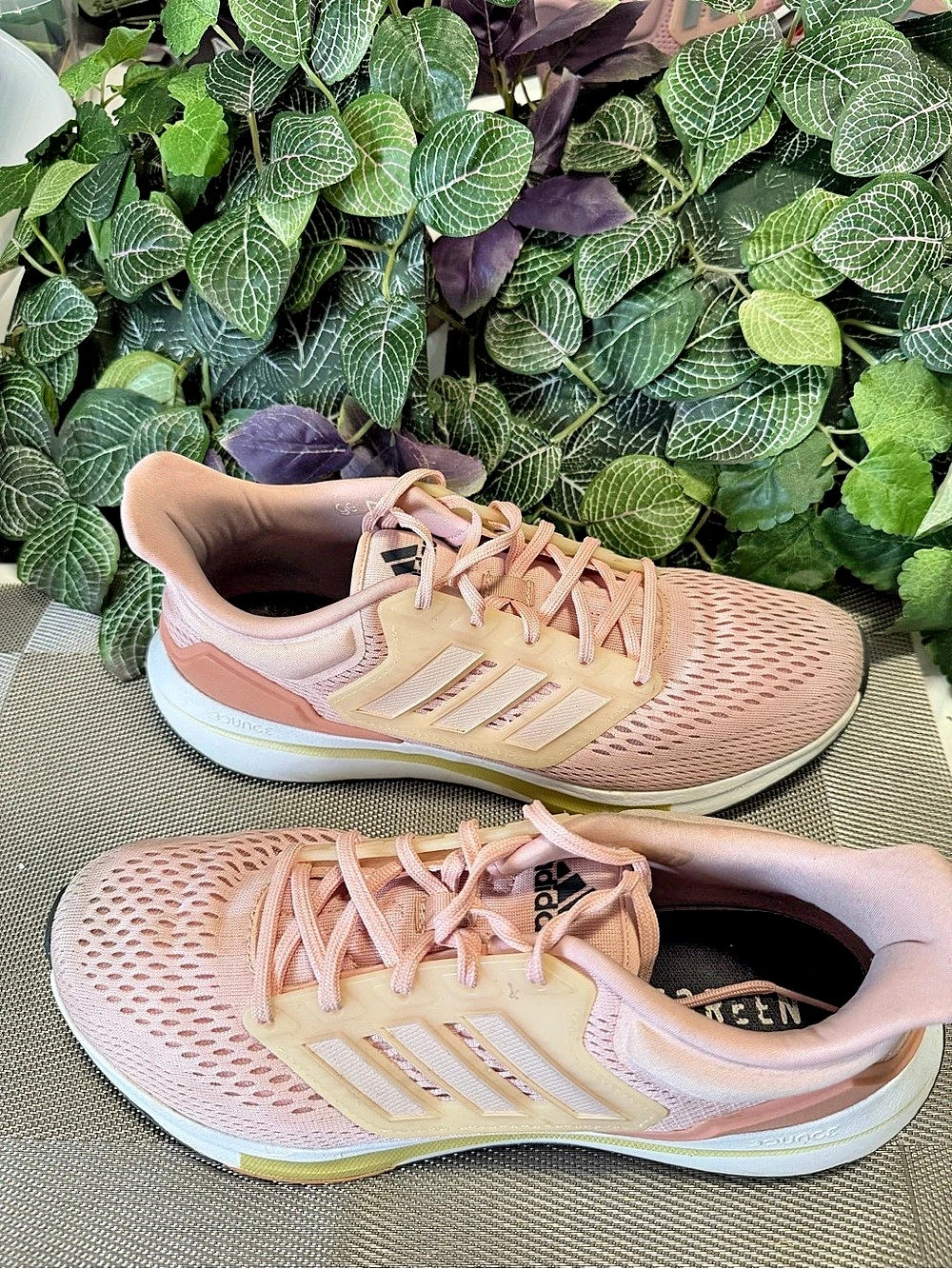 adidas EQ21 Run Athletic Shoes Pink US 9